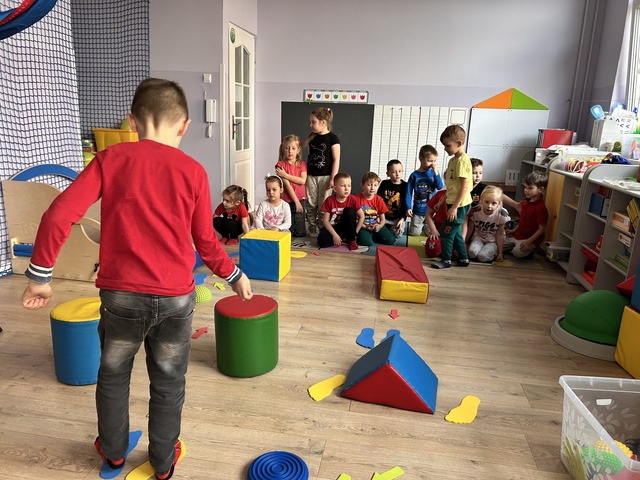 Rosnę z mat. 03. 2025