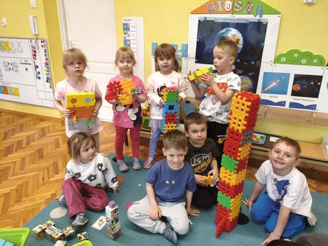 Słoneczka w kosmosie 04.2026 2